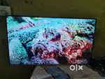 Thomson 4K Android 43 inch good running condition small to lion