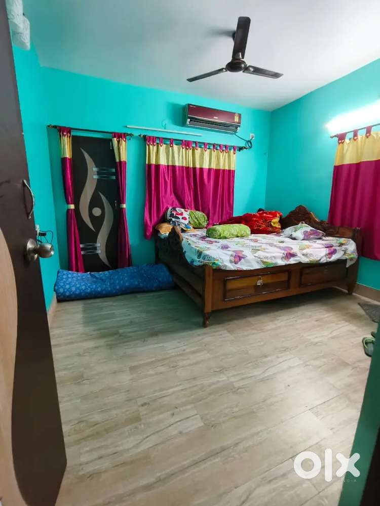 Fully furnished flat ready to stay.