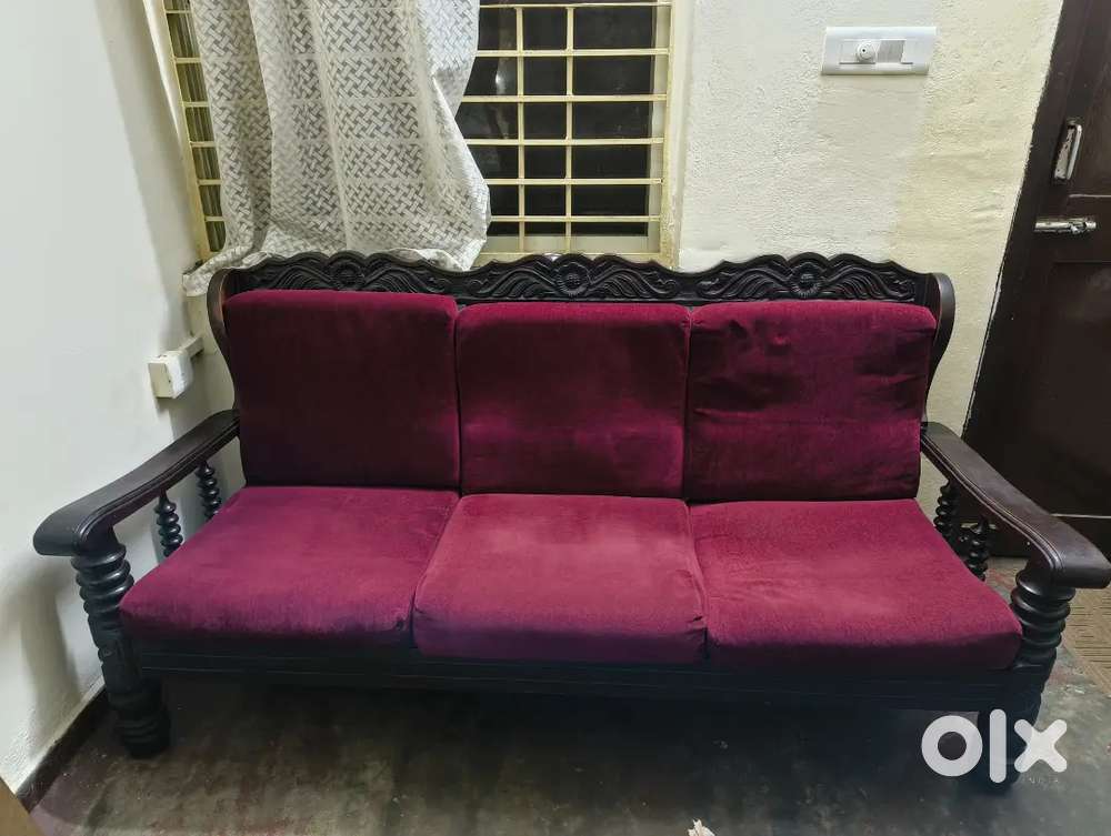 Wooden sofa 3 seater + plastic table