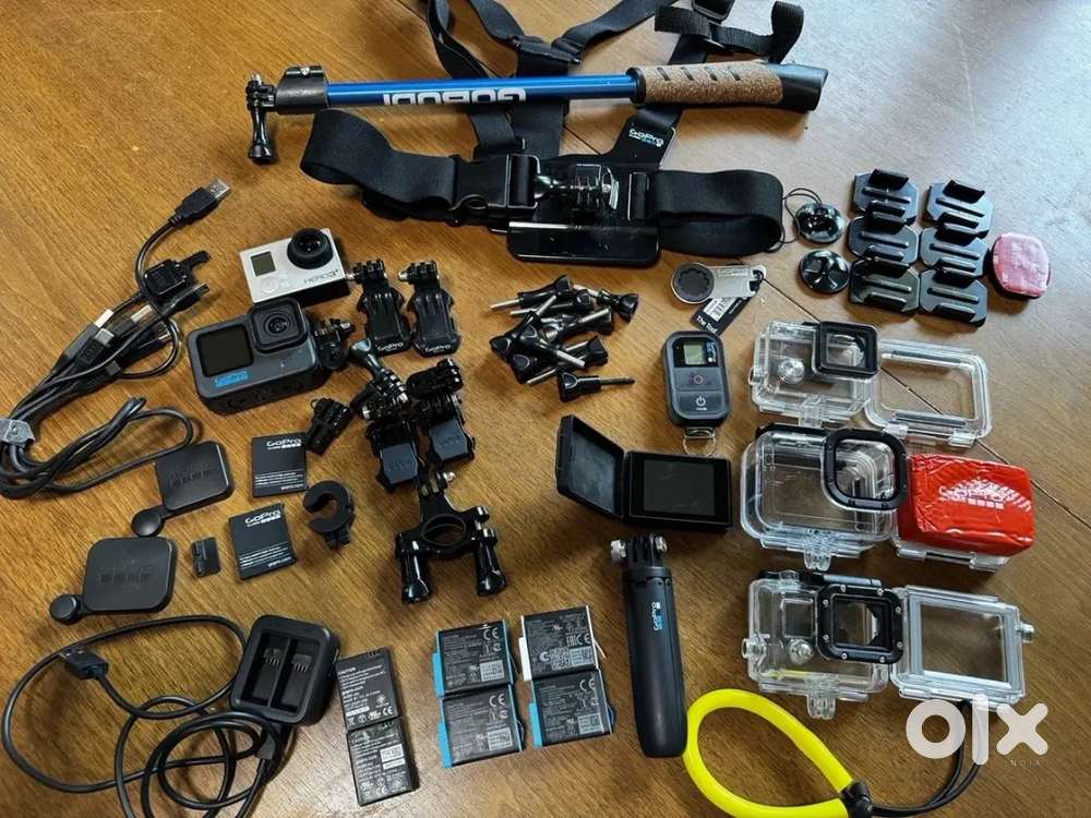 GoPro HERO10 Black HERO3 Bundle Batteries Remote Mounts Cases Access