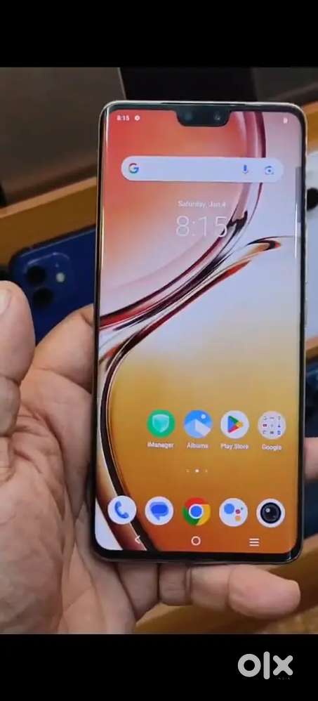 Vivo V23 Pro 5G- Gold 128GB+8GB Ram Dual-Sim Sale!