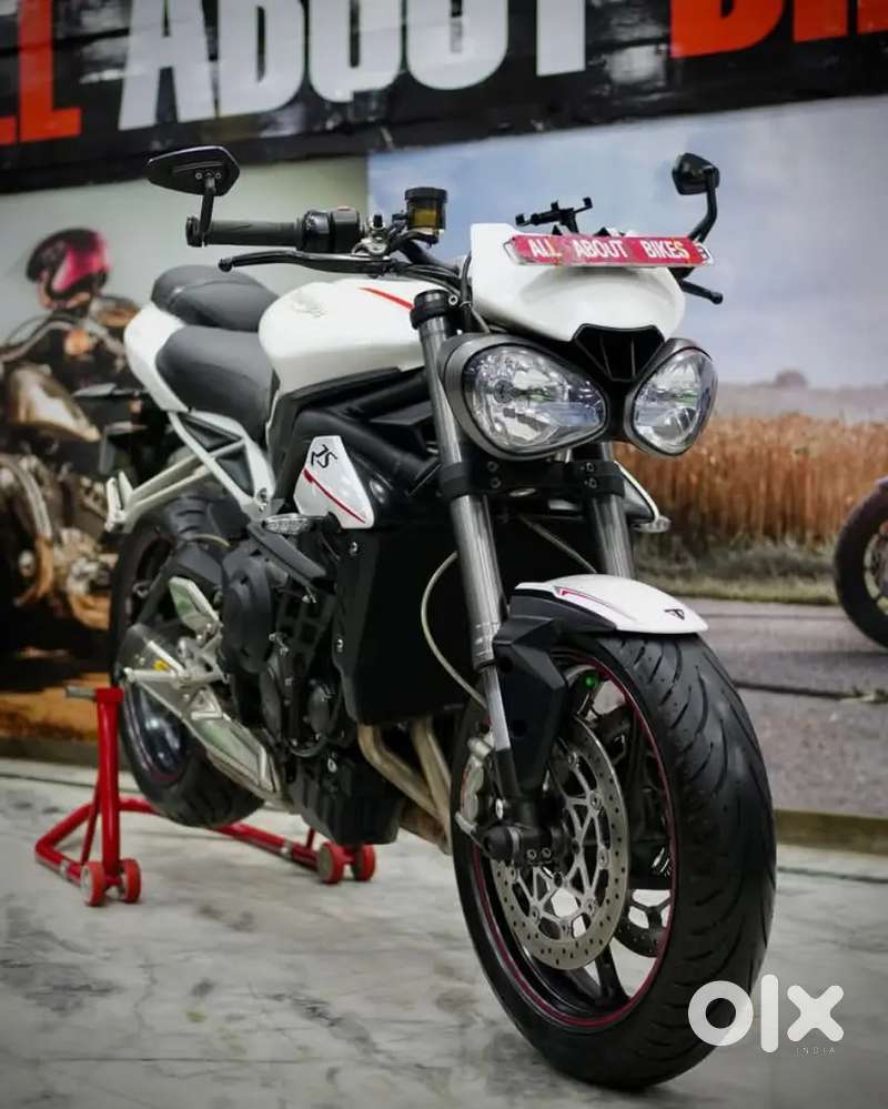 Triumph Street Triple RS