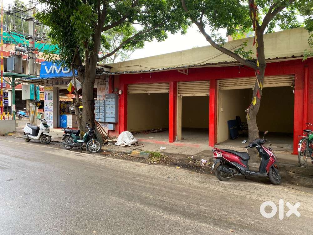 Shop at Corner commercial building in a commercially busy circle
