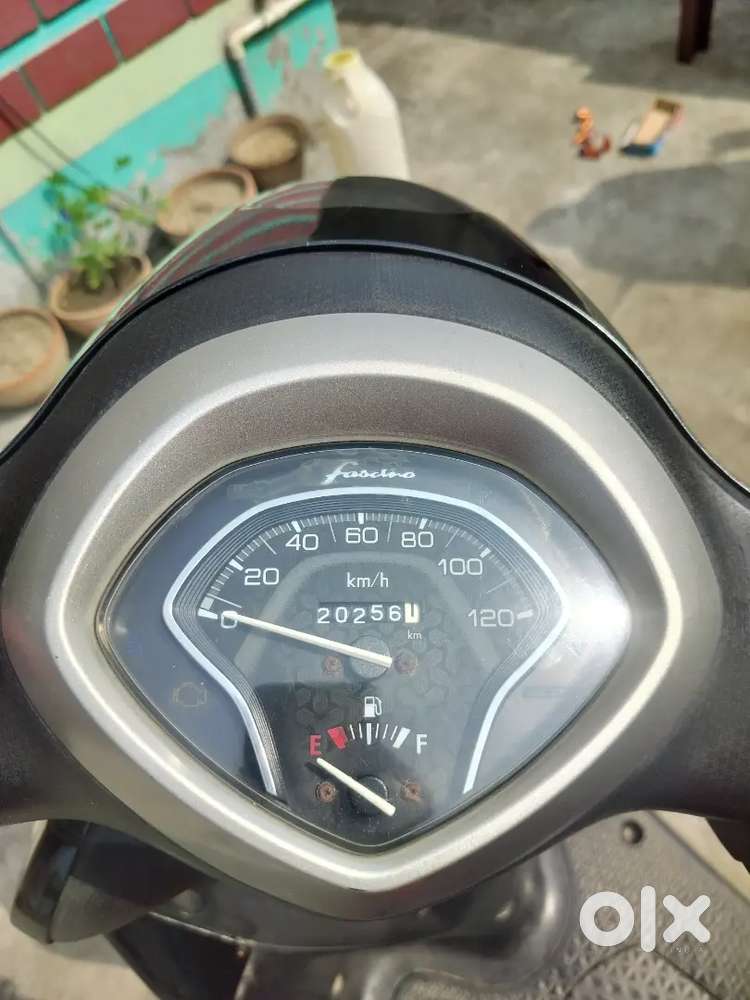 Yamaha Fascino black