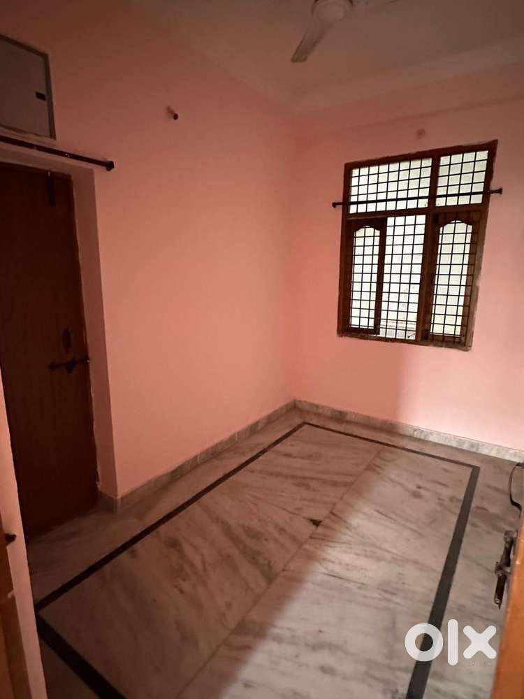 3 bhk flat for rent at fort view colony Rajender nagar