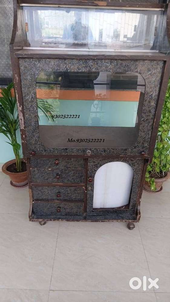 TV Stand for old TV