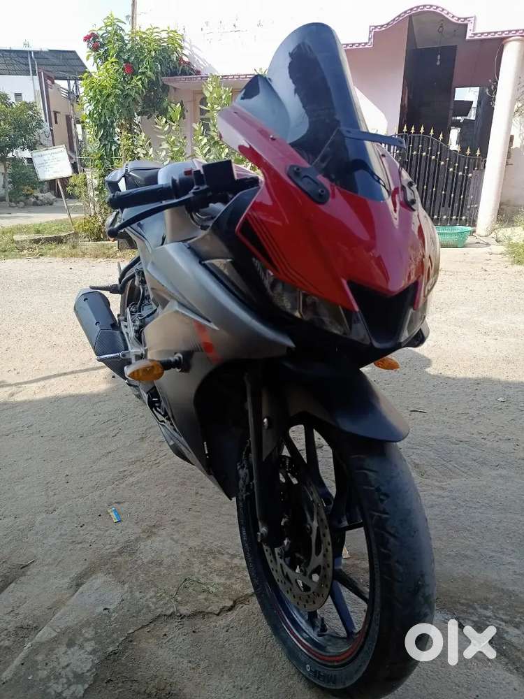 Yamaha r15 v3 bs4 KA05KM5946