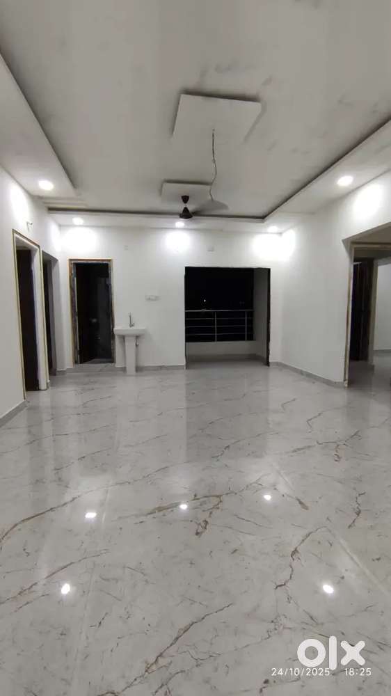 Brand new 3 bhk flat for sale in Friends Colony, Manikonda.