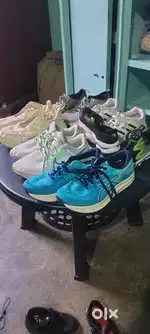 Running shoes