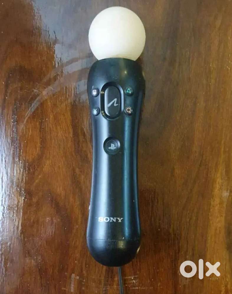 PlayStation Move Motion Controller 
(Pre-owned)