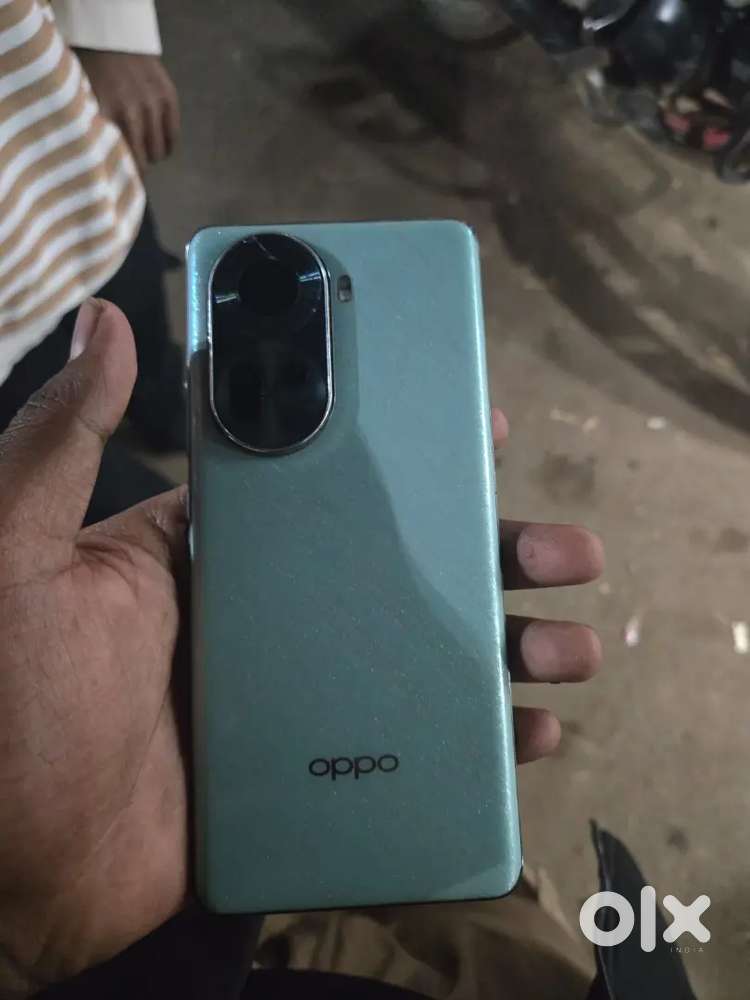 Oppo reno 11 5g 8+8 256 original desplay