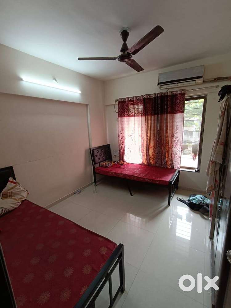 Boys pg in ghatkopar near to station and lbs marg