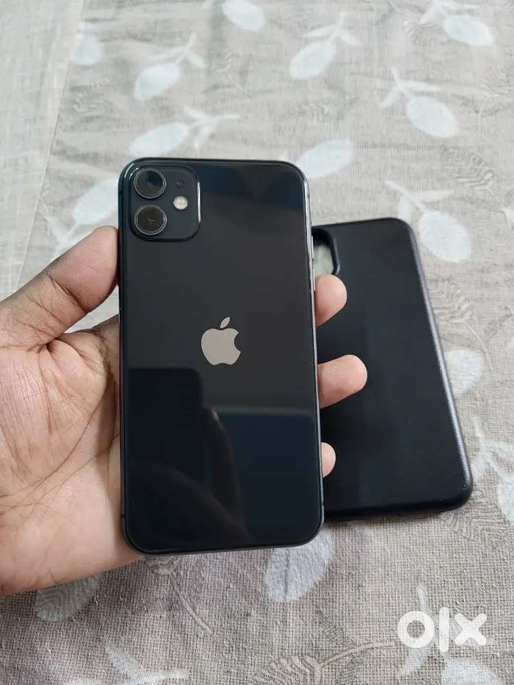 phone 11 64gb black colour in excellent condition