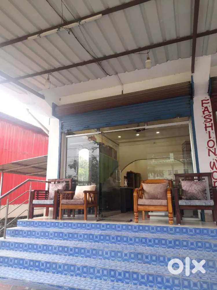 Road side shop for rent