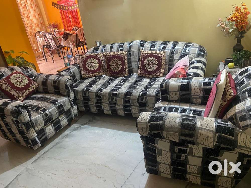 5 Seater Sofa for Sale