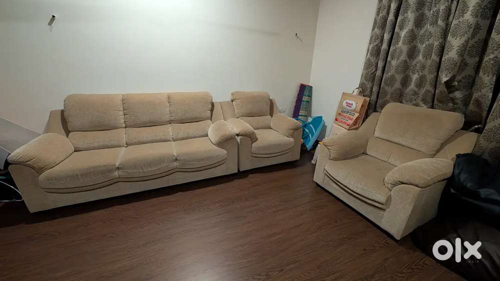 3+1+1 Sofa set with soft cushion at good condition.