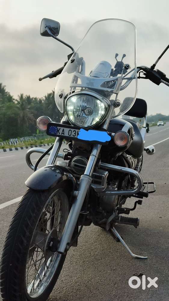 Avenger 220 Cruise, 25,000 km, Excellent Condition,  Company Serviced