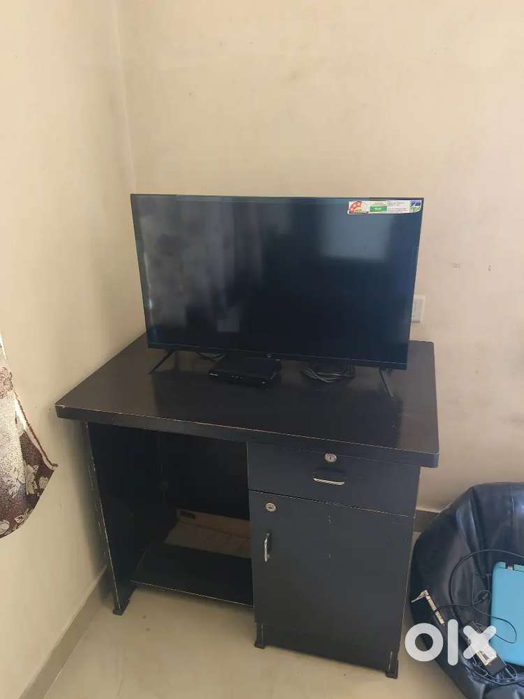 Selling TV