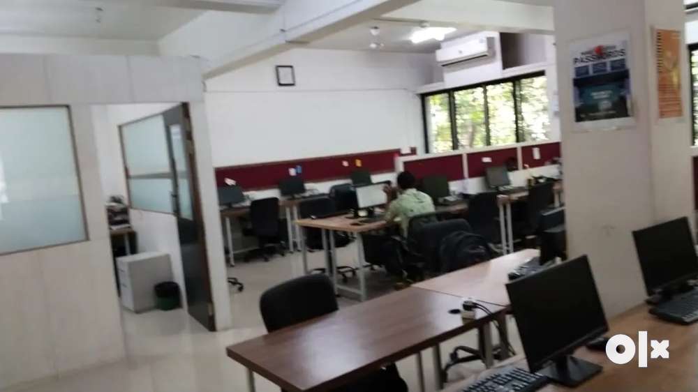 1000 Sq Ft Furnish Office Available