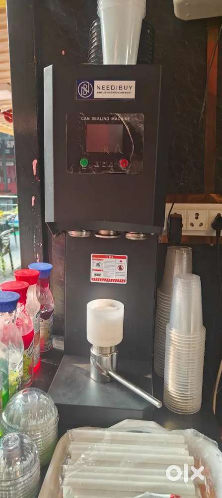 Pet can and sealing machine