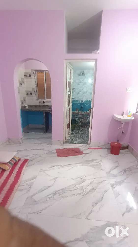 1Rk Rent kestopur majher para no Restrictions Couple allowed