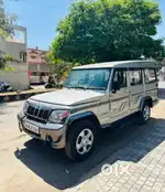 Bolero  plus 9 seater ac