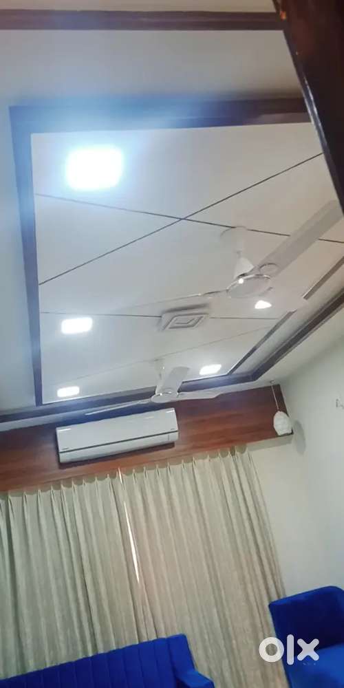 फलेट ओफिस बंगलो में लेटेस्ट फर्नीचर ऐंड ओल वकॅ सोल्यूशन अरजंन्ट