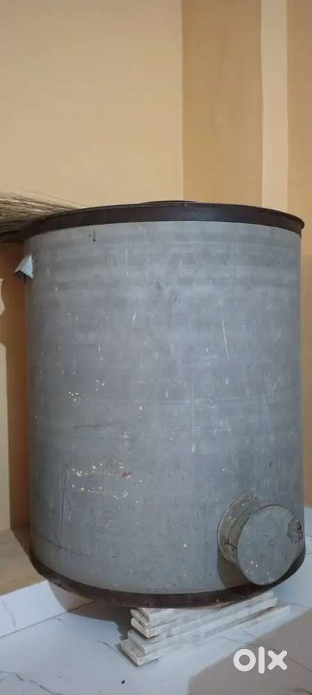 Steel storage containers