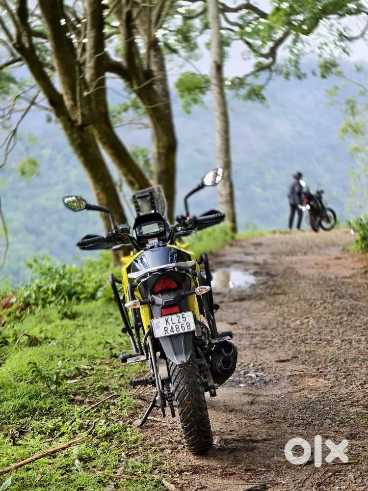 Suzuki V-Strom SX 250 – 2024 Model – Excellent Condition