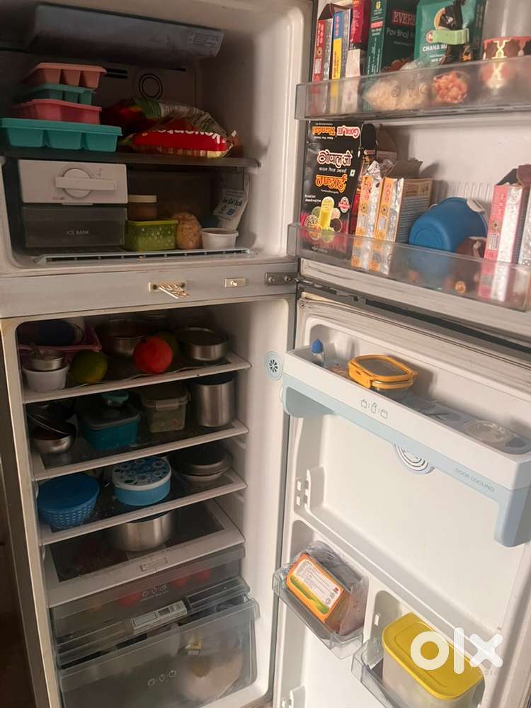 LG Fridge 320 Ltr