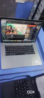Apple MacBook Pro 2019 Core i9-8th/32GB Ram/500GB SSD/15.6Screen A1990