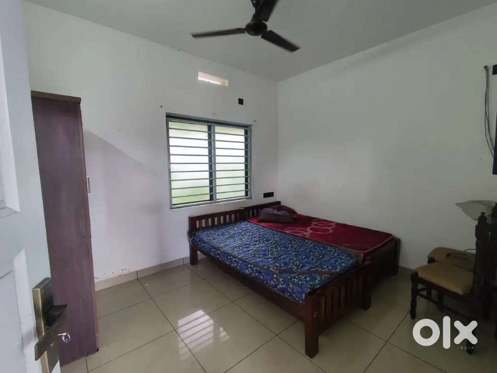 Single Room Apartment For Rent@Kakkanad,Navodaya ,Millumpady(Gents )