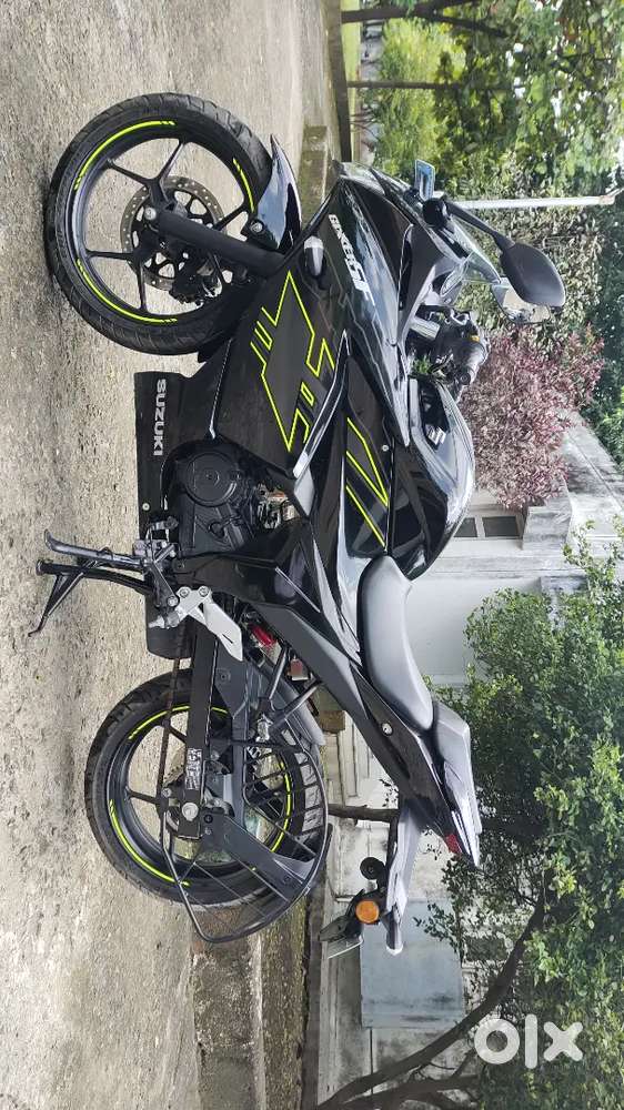 Suzuki Gixxer Sports Bike