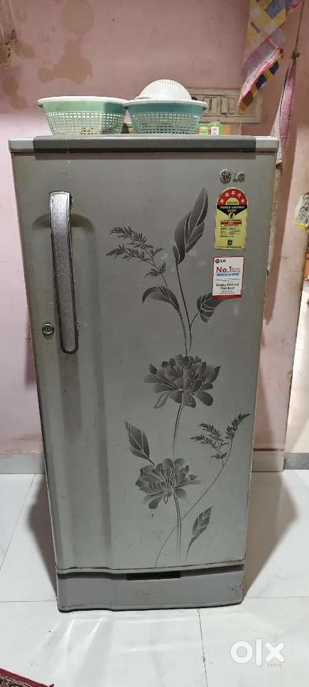 Single door fridge