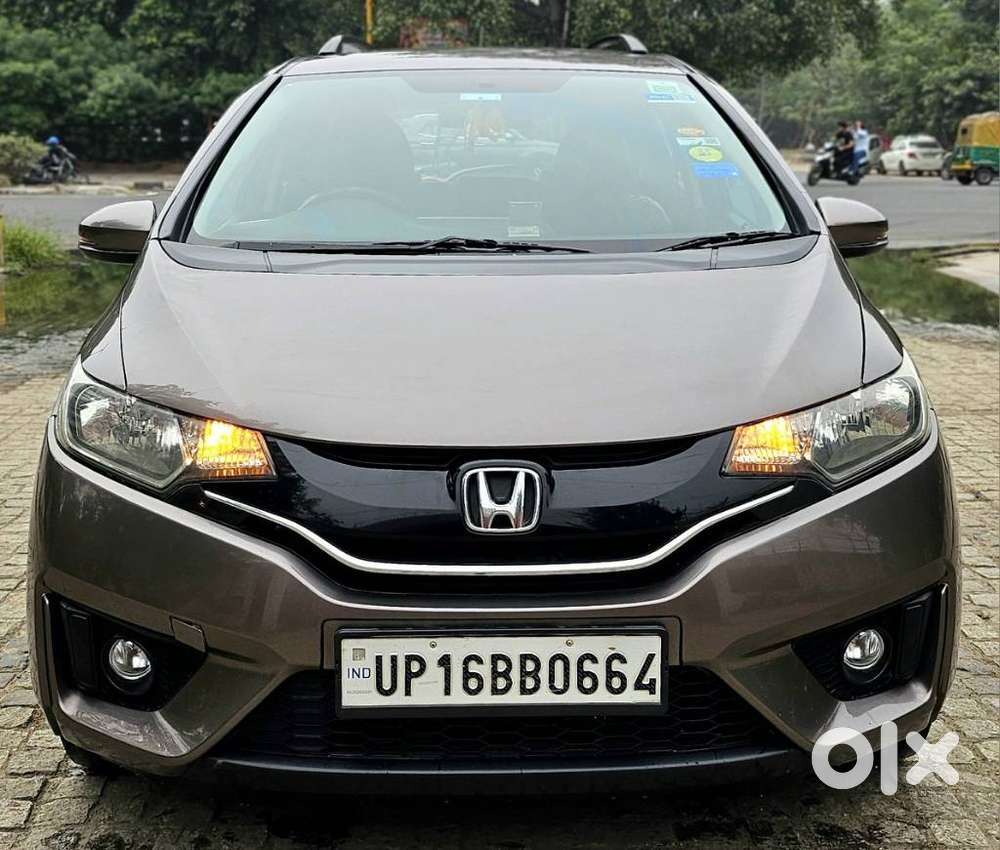 Honda Jazz V MT Privilege, 2016, CNG & Hybrids