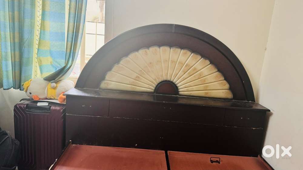 Queen size bed with storage