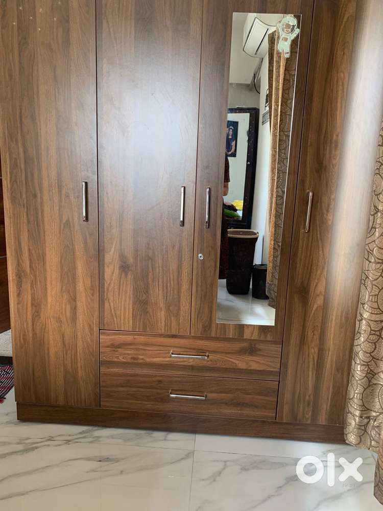 Wardrobe 4 door