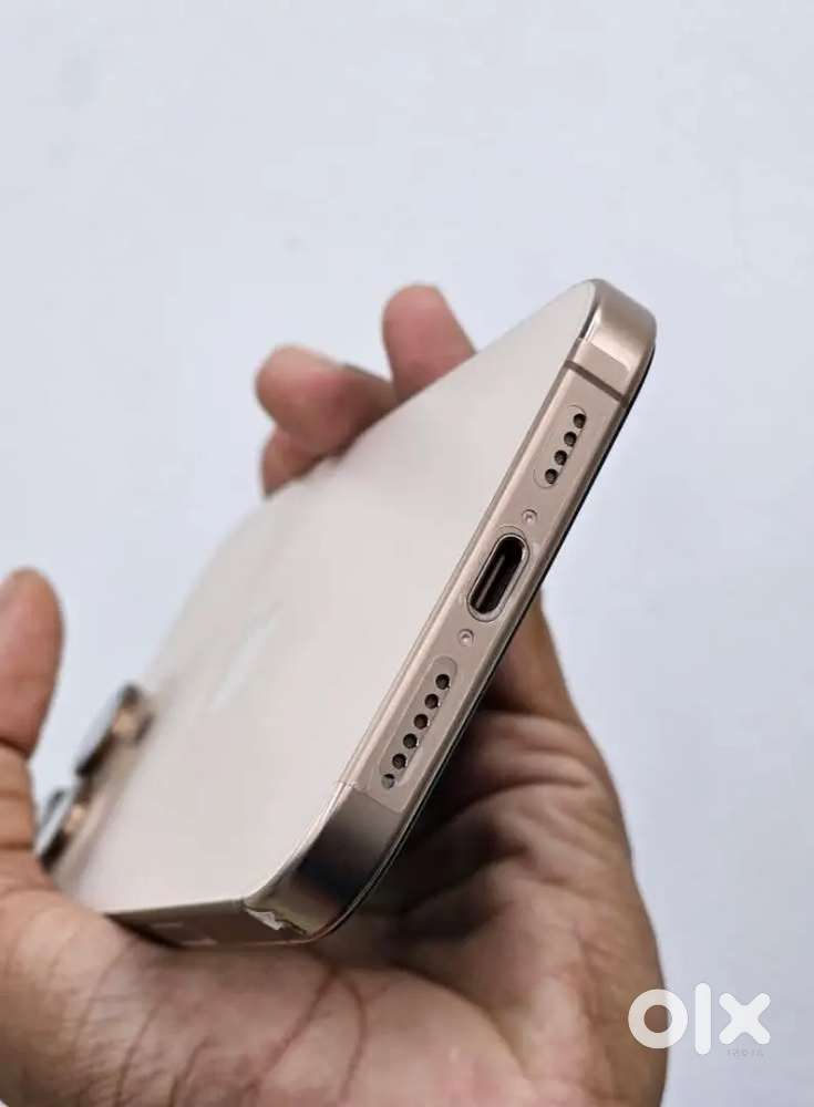 APPLE ,IPHONE  16 PRO MAX MODEL WARANTY WITH _bilboxcontac