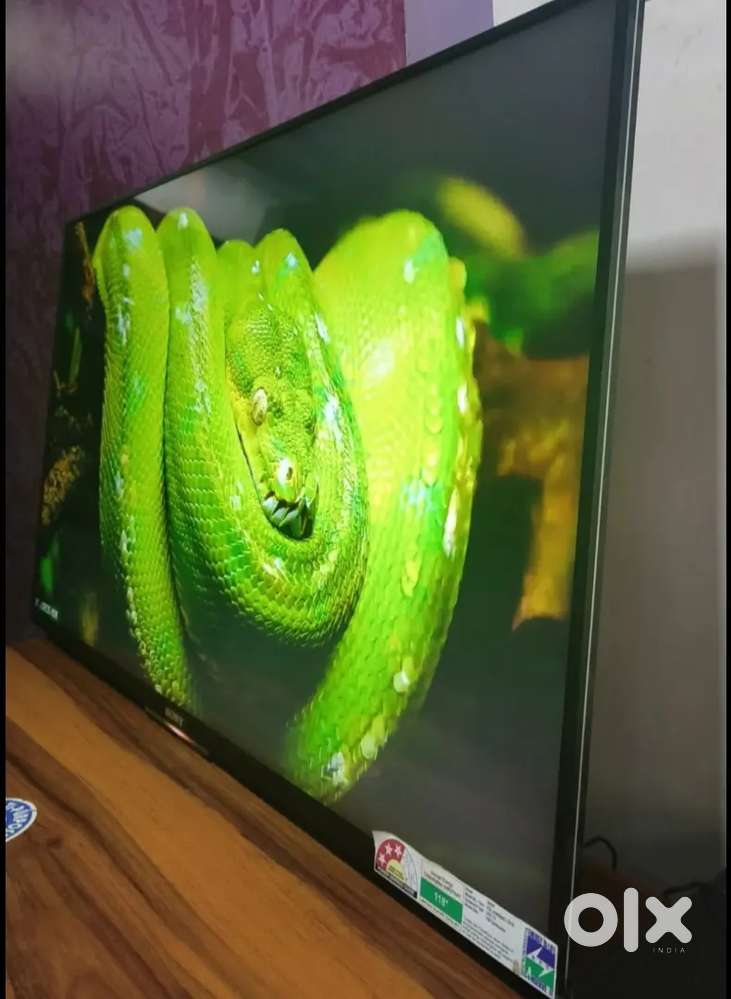 32 Google tv urgent sell with Bill and warranty Card