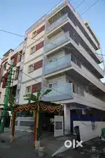 Lift facility is available 24×7wayer