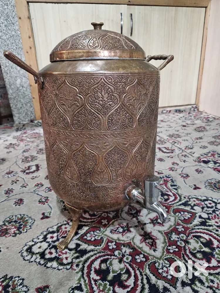 Copper water container