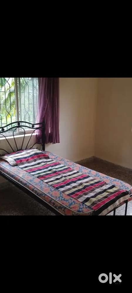 Good location flat s available 1/2 /3/4 rent  of sale,or rent,