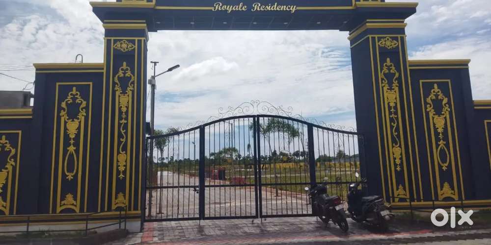 Gated Community premium plots