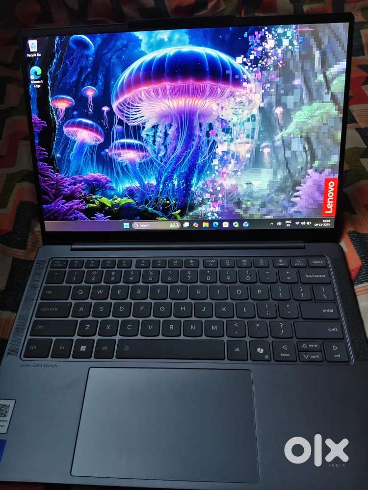 Lenovo yoga 7 slim aura edition Intel ultra core 5 ,228V, copilot plus