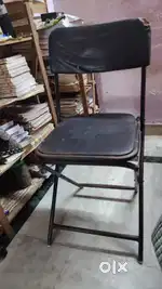 2 book shelfs, 1 computer table and chair, single bed.