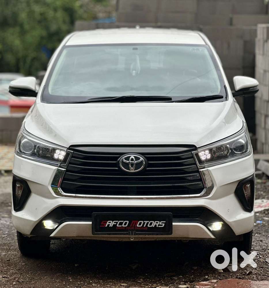 Toyota Innova Crysta 2.4 V 8 STR, 2022, Diesel