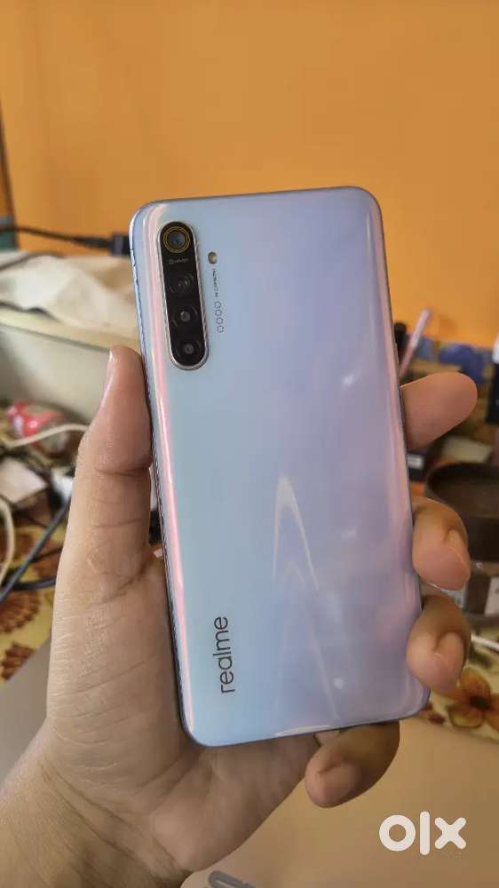REALME XT 6 GB RAM, 64 GB STORAGE AND 64 megapixel QUAD Camera