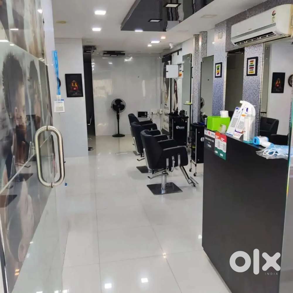 Licenced unisex salon and spa for sale