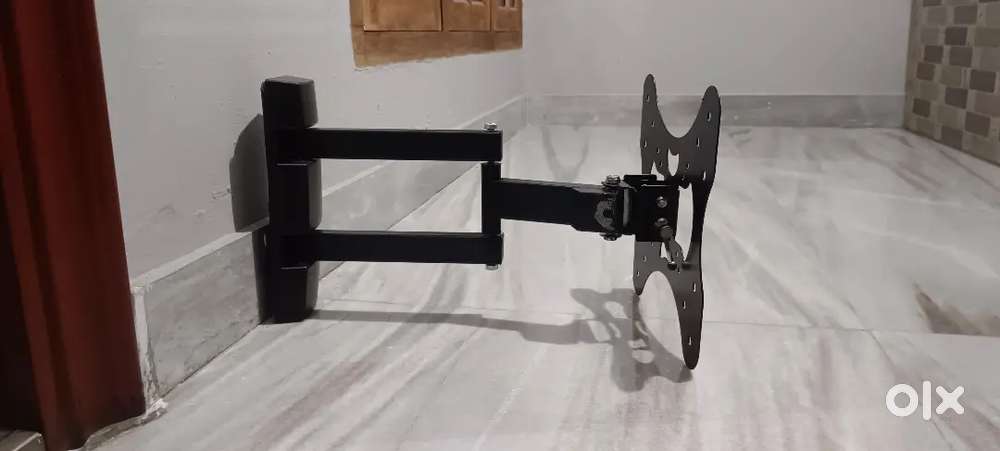 TV WALL MOUNT STAND