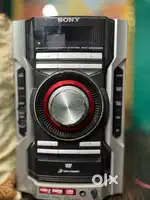 Sony MHC- GNZ333D 2 speakers and remote